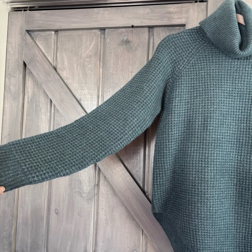 Kuhl Women’s Sienna Sweater Mineral Blue $89 - Picture 6 of 10